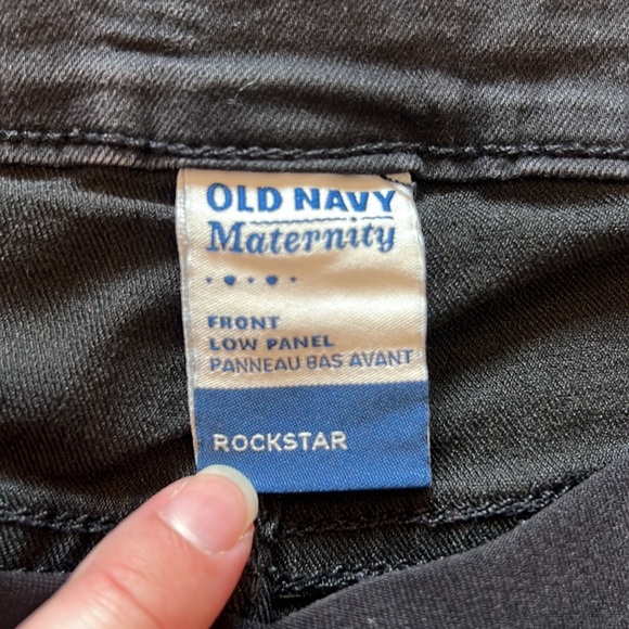Old Navy Rockstar Maternity Skinny Jeans - Picture 2 of 5